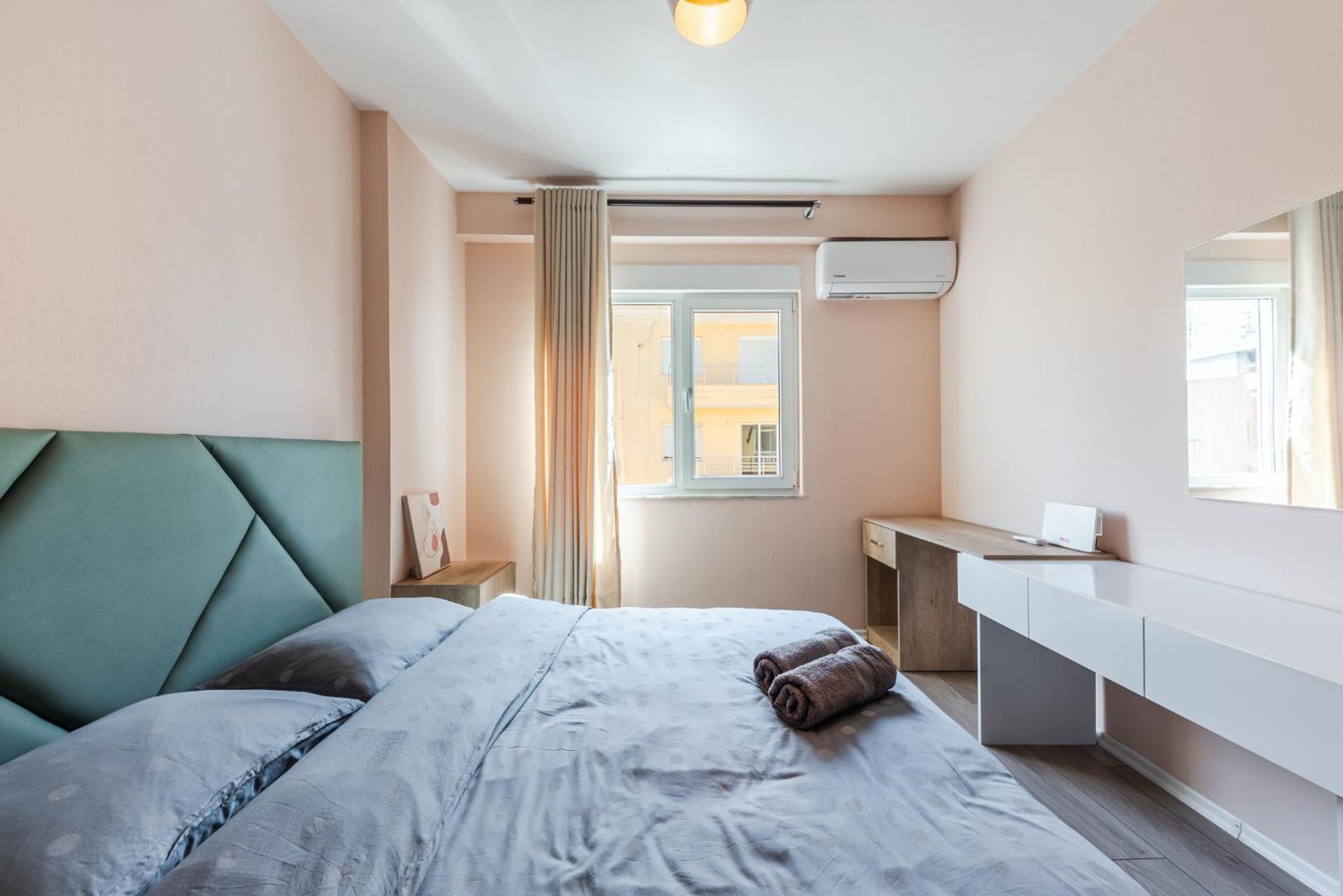 Sunny Central Apartment Дуррес Экстерьер фото
