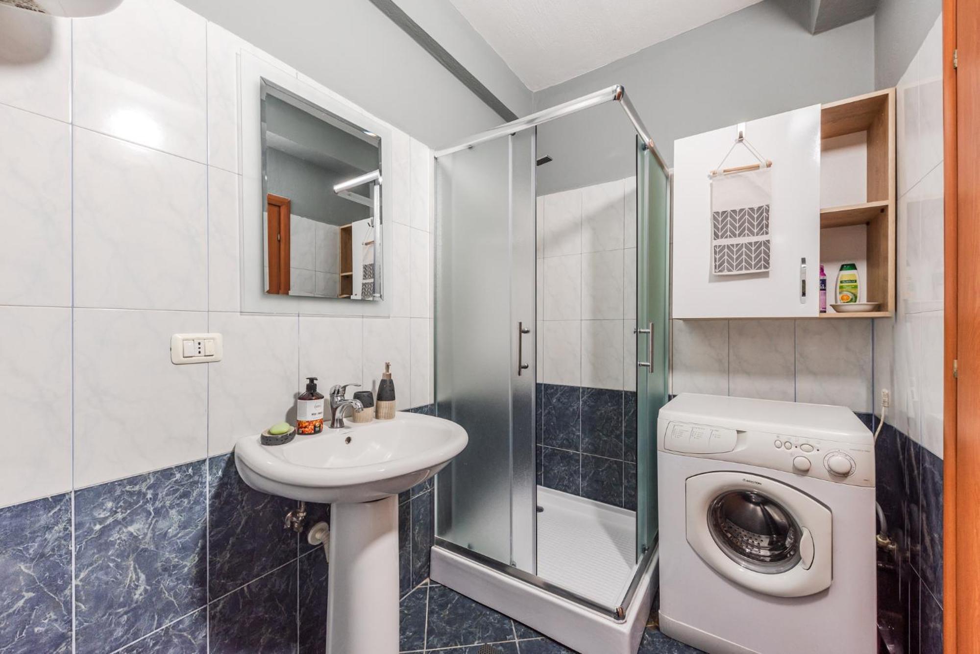 Sunny Central Apartment Дуррес Экстерьер фото