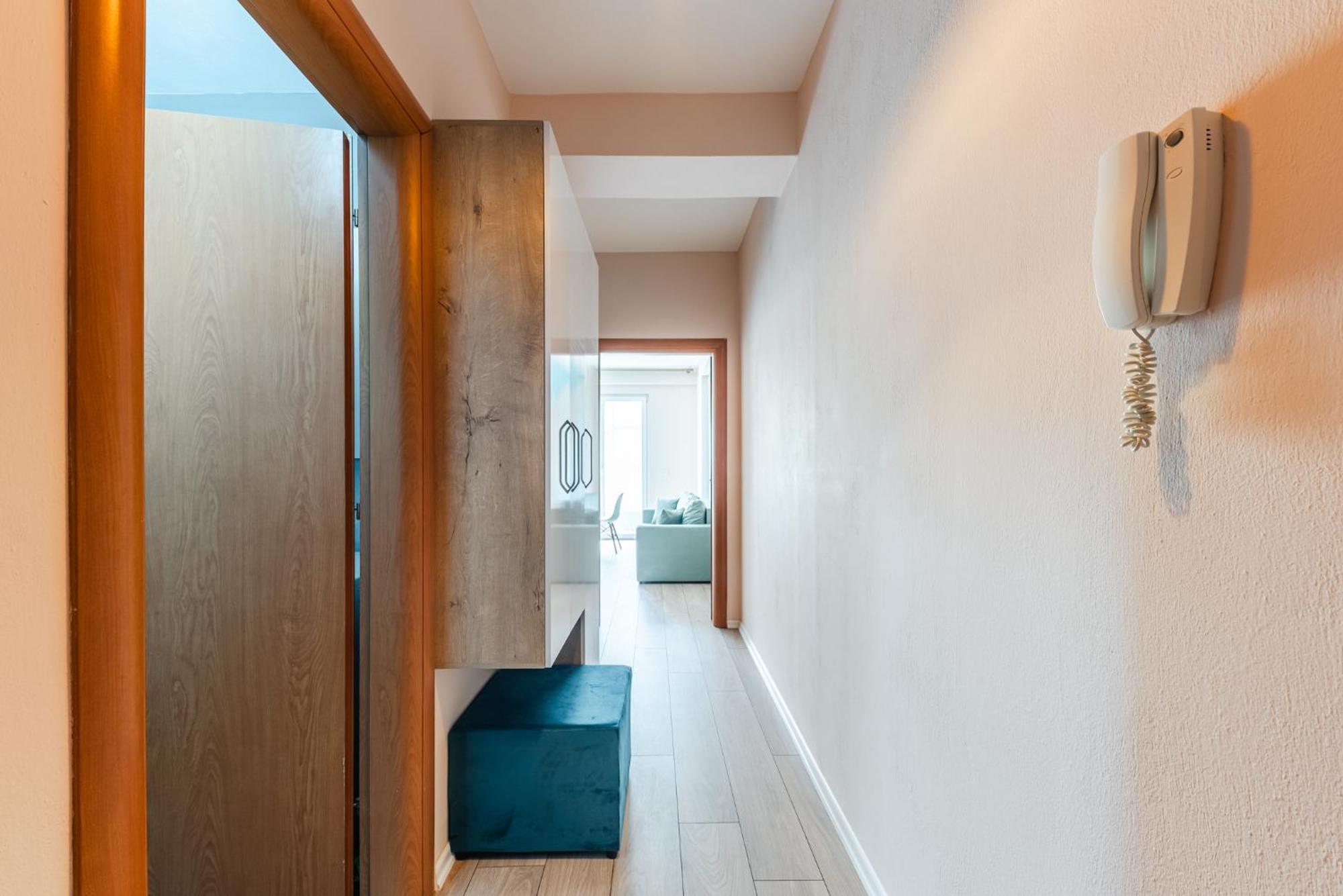 Sunny Central Apartment Дуррес Экстерьер фото